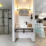 40 De Mayo Pensión 4*