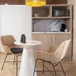 40 De Mayo Pensión 4*