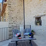 40 De Mayo Pensión 4*