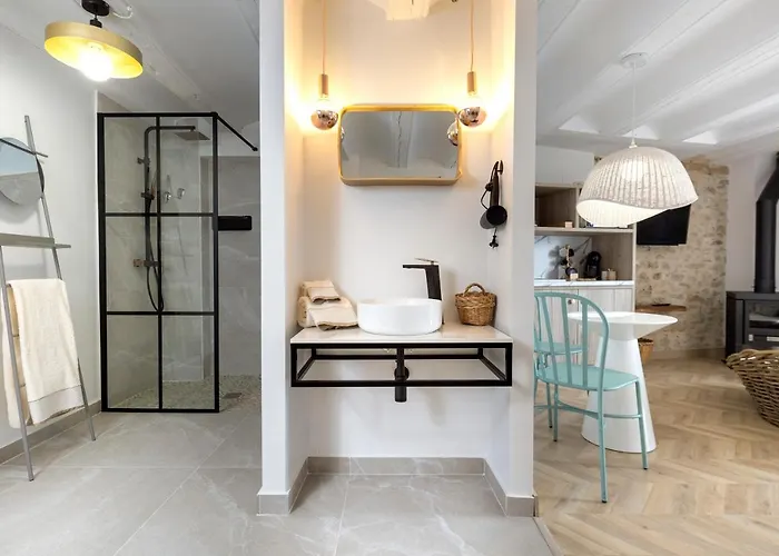 40 De Mayo Pensionat 4*