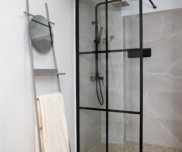 Pensionat 40 De Mayo 4*