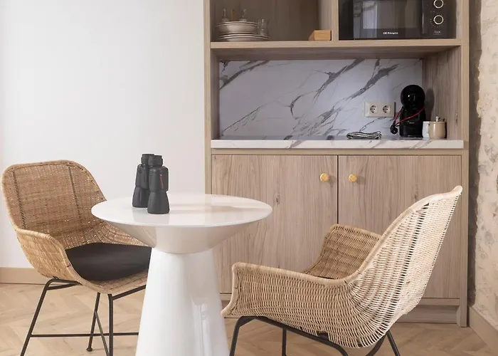 40 De Mayo Pensionat 4*